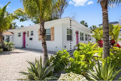 3014 Gulf Drive, Holmes Beach, FL 34217 - Photo 10