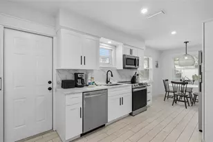 3014 Gulf Dr, Holmes Beach, FL 34217 - Photo 22