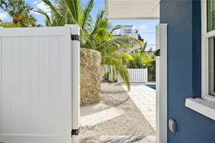 3016 Gulf Dr, Holmes Beach, FL 34217 - Photo 28