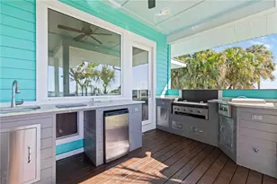 2207 5th St W, Palmetto, FL 34221 - Photo 42