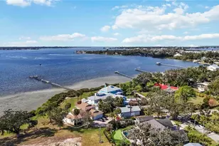 2207 5th St W, Palmetto, FL 34221 - Photo 64