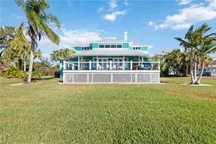 2207 5th St W, Palmetto, FL 34221 - Photo 50