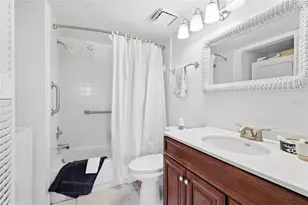 5635 Ashton Lake Dr, Sarasota, FL 34231 - Photo 18