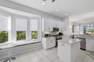 7105 Kensington Ct, University Park, FL 34201 - Photo 10