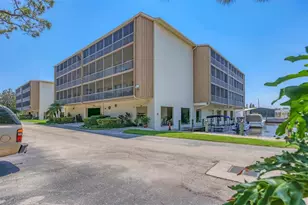 1714 69th Ave W, Bradenton, FL 34207 - Photo 2