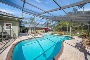 6851 Shetland Way, Sarasota, FL 34241 - Photo 4