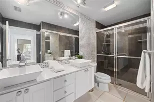 7662 Pesaro Dr, Sarasota, FL 34238 - Photo 12