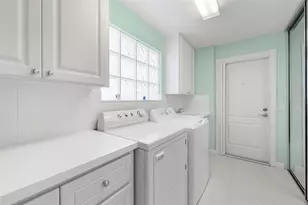 7662 Pesaro Dr, Sarasota, FL 34238 - Photo 16