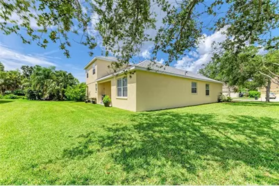 3316 61st Terrace E, Ellenton, FL 34222 - Photo 4