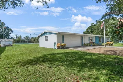 3012 52nd Avenue Drive W, Bradenton, FL 34207 - Photo 2