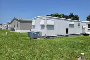 3332 Spanish Oak Terrace, Sarasota, FL 34237 - Photo 6