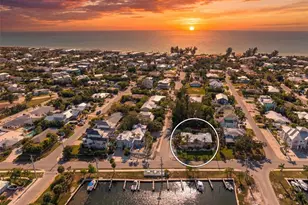 412 73rd St, Holmes Beach, FL 34217 - Photo 2