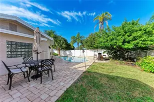 411 Harbor View Ln, Largo, FL 33770 - Photo 32