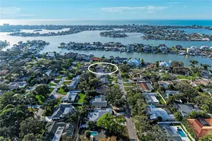 411 Harbor View Ln, Largo, FL 33770 - Photo 4