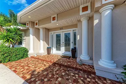 411 Harbor View Lane, Largo, FL 33770 - Photo 2