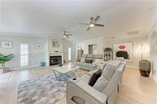 411 Harbor View Ln, Largo, FL 33770 - Photo 12