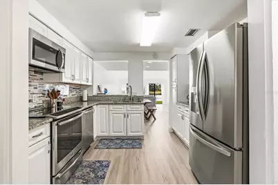 2453 Crispin Court #F4, Sarasota, FL 34235 - Photo 10