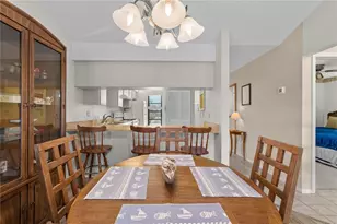 922 Capri Isles Blvd, Venice, FL 34292 - Photo 10