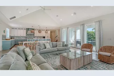 2175 Avenue A, Bradenton Beach, FL 34217 - Photo 12