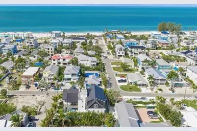 2175 Avenue A, Bradenton Beach, FL 34217 - Photo 8