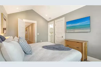 2175 Avenue A, Bradenton Beach, FL 34217 - Photo 64