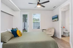 451 Wingfield Dr, Sarasota, FL 34237 - Photo 26