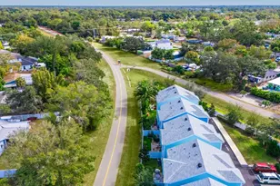 451 Wingfield Dr, Sarasota, FL 34237 - Photo 32