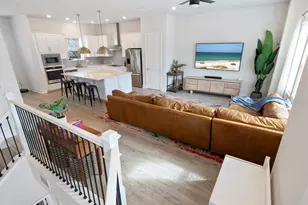 451 Wingfield Dr, Sarasota, FL 34237 - Photo 16