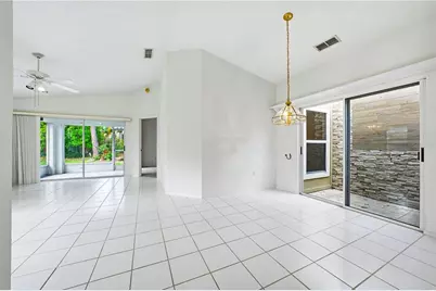 396 S Chartley Court, Sarasota, FL 34232 - Photo 8