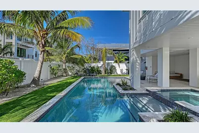 2206 Avenue A, Bradenton Beach, FL 34217 - Photo 54