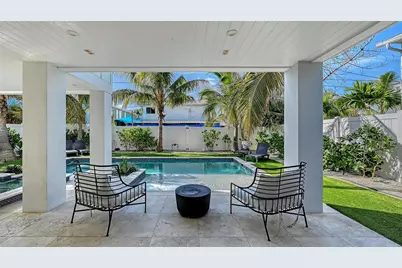 2206 Avenue A, Bradenton Beach, FL 34217 - Photo 56