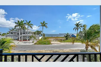 2206 Avenue A, Bradenton Beach, FL 34217 - Photo 14