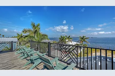 2206 Avenue A, Bradenton Beach, FL 34217 - Photo 14