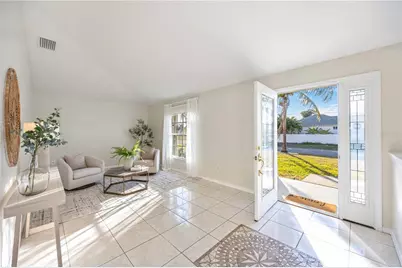 925 NE 4th Avenue, Cape Coral, FL 33909 - Photo 4