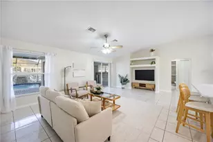 925 NE 4th Ave, Cape Coral, FL 33909 - Photo 12