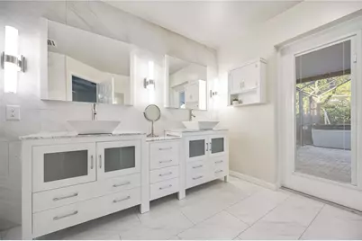 925 NE 4th Avenue, Cape Coral, FL 33909 - Photo 16