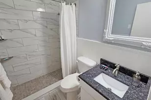 2442 Wood St, Sarasota, FL 34237 - Photo 16