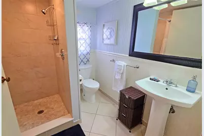 2442 Wood Street, Sarasota, FL 34237 - Photo 20