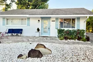 2442 Wood St, Sarasota, FL 34237 - Photo 2