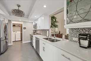 5448 Crestlake Blvd, Sarasota, FL 34233 - Photo 12