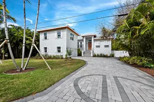 3919 Roberts Point Rd, Sarasota, FL 34242 - Photo 2