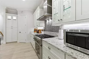 3919 Roberts Point Rd, Sarasota, FL 34242 - Photo 16