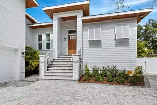 3919 Roberts Point Rd, Sarasota, FL 34242 - Photo 4