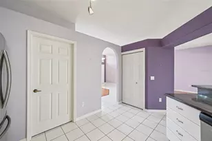 7310 38th Ct E, Sarasota, FL 34243 - Photo 16