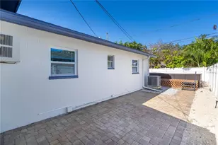 1825 Shore Acres Blvd NE, Saint Petersburg, FL 33703 - Photo 24