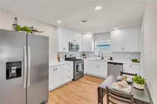 1825 Shore Acres Blvd NE, Saint Petersburg, FL 33703 - Photo 12