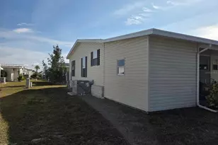 3213 Pink Oak Terrace, Sarasota, FL 34237 - Photo 8