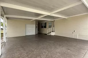 8466 Imperial Cir, Palmetto, FL 34221 - Photo 2