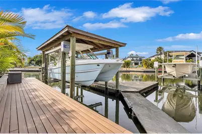 5078 Sandy Beach Avenue, Sarasota, FL 34242 - Photo 10