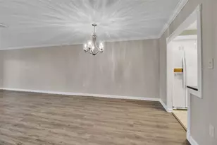 3484 Lake Bayshore Dr, Bradenton, FL 34205 - Photo 10